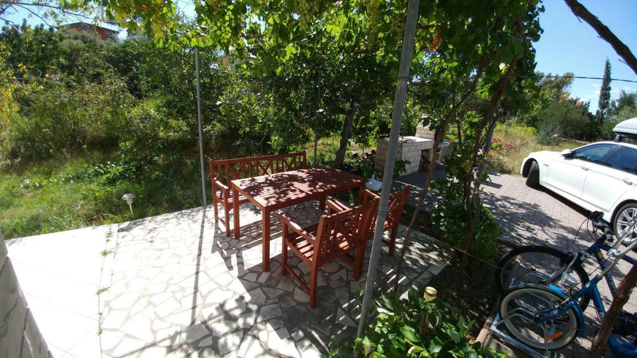 Apartments Dora Banjol Exterior photo